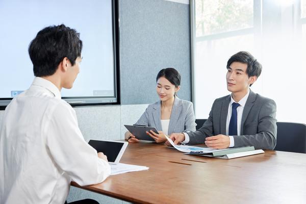 担保公司业务部经理面试自我介绍撰写指南 图1