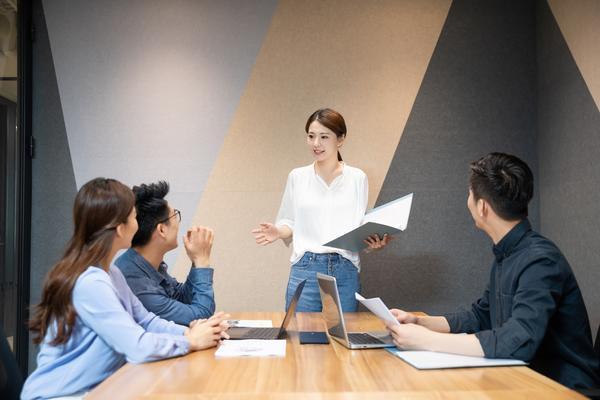 完成数字化营销工作计划：推动项目融资与企业贷款行业创新 图1