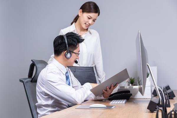 开设工作室:从梦想到成功的励志故事图1