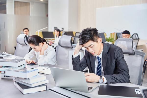 职场挑战与机遇：营销员党员进职场活动 图2