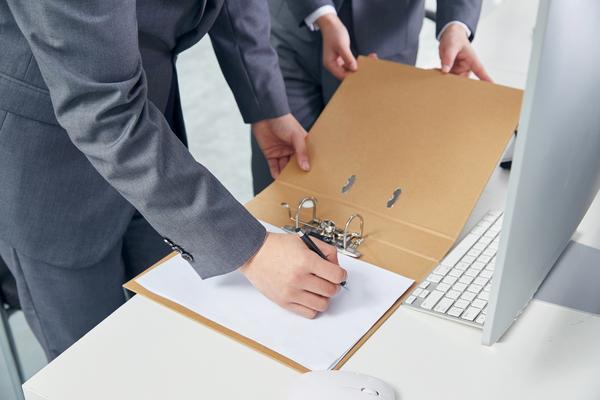 职场礼仪与专业形象：项目融资与企业贷款行业的关键要素 图1