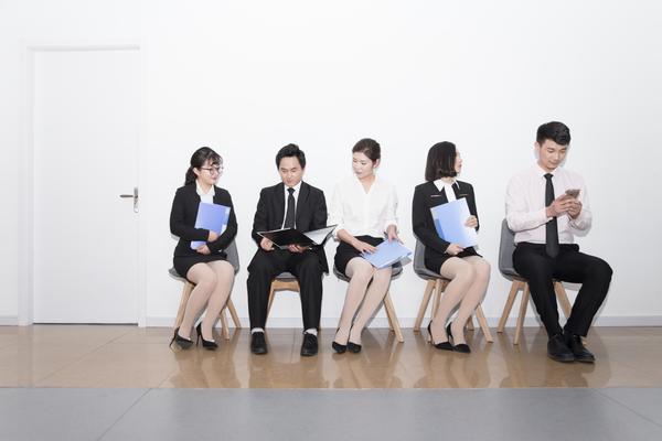 酒吧营销行政周会：从策略到执行，打造高效营销团队图1