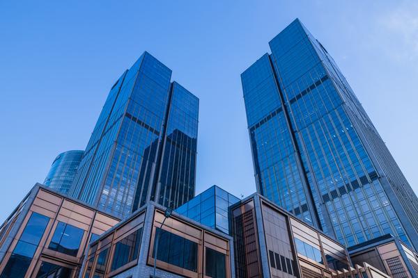 房地产抵押贷款|银行贷款房产证抵押的核心问题解析 图2
